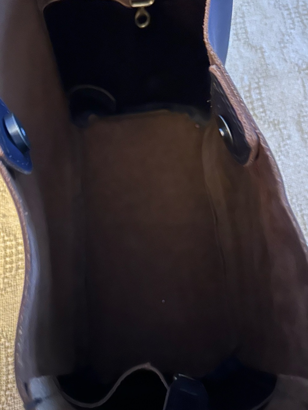 Portland Leather Dark Brown Messenger Crossbody Bag - Picture 3 of 5